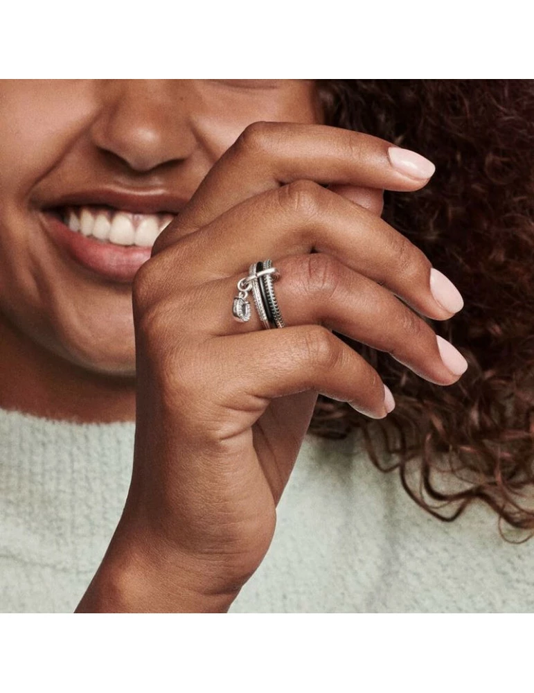 PANDORA Bague Résine Façon Émail Noire Pandora ME – Image 2